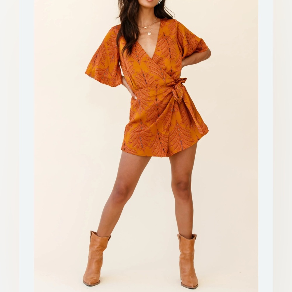 Saints and Secrets NADI V-Neck Wrap Romper Dress Orange Floral Formal Satin Y2K